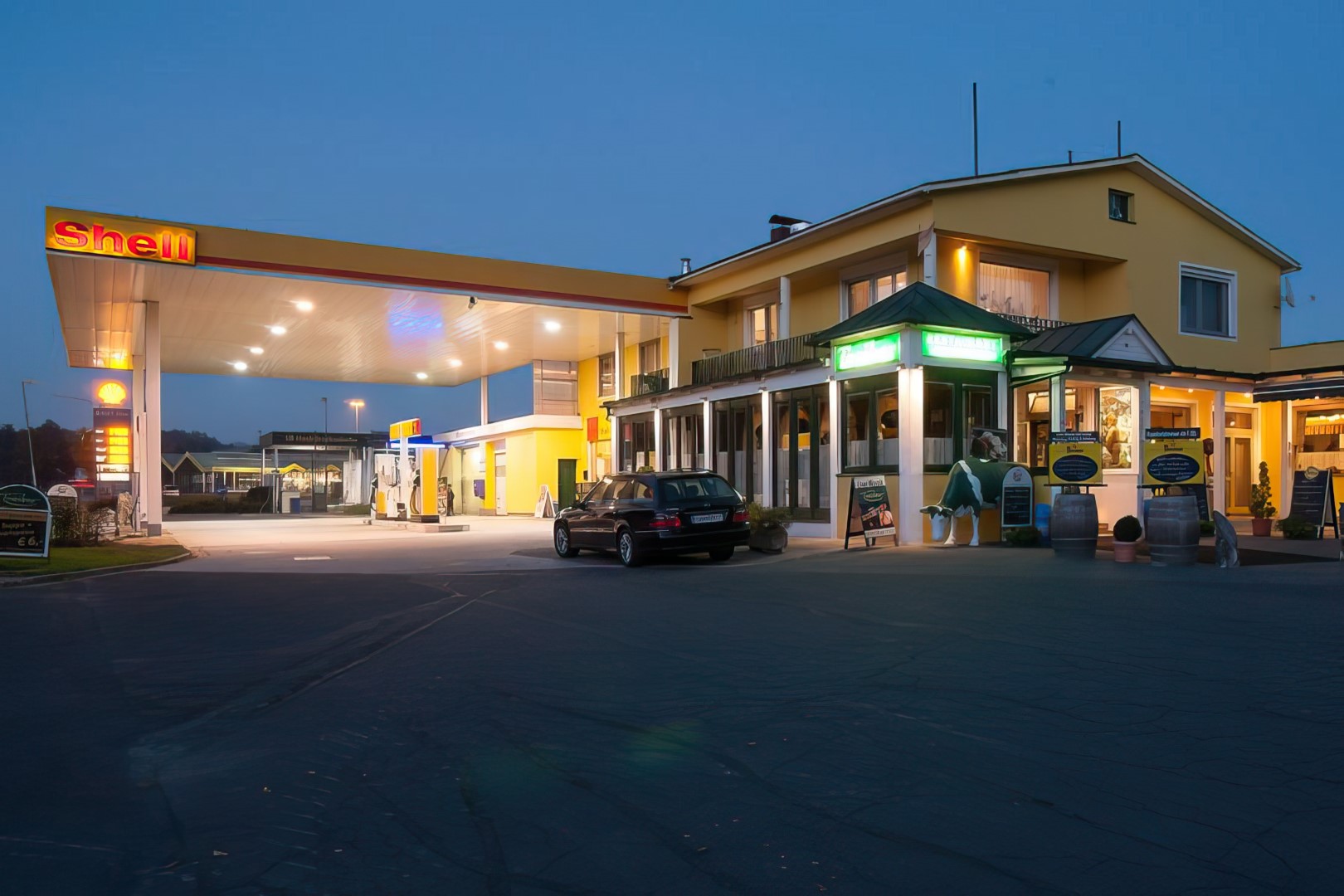 Shell Tankstelle & Taxi: Full Service in Bad Tatzmannsdorf
